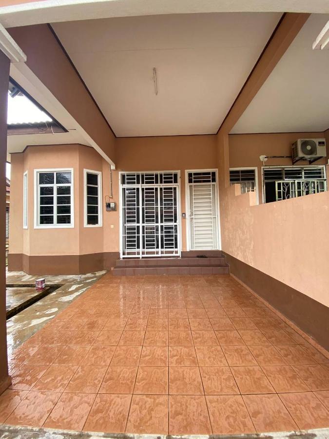 Villa Homestay Affan03 Gong Badak Dekat Unisza & 500 Meter Dari Pantai *